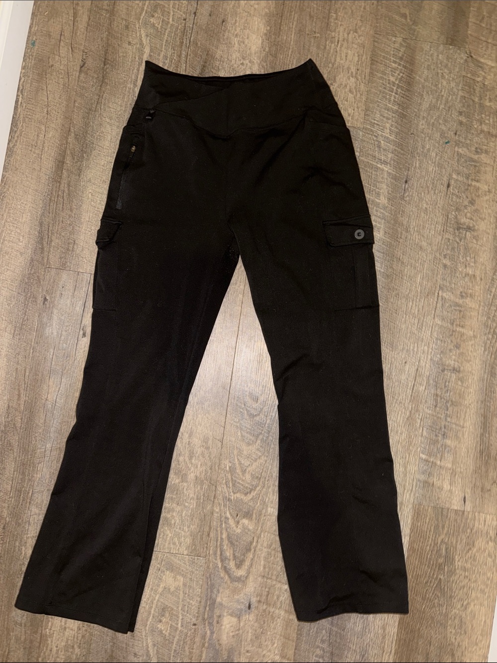 Black Cargo Yoga Pants for Women - Comfortable Everyday Stretch